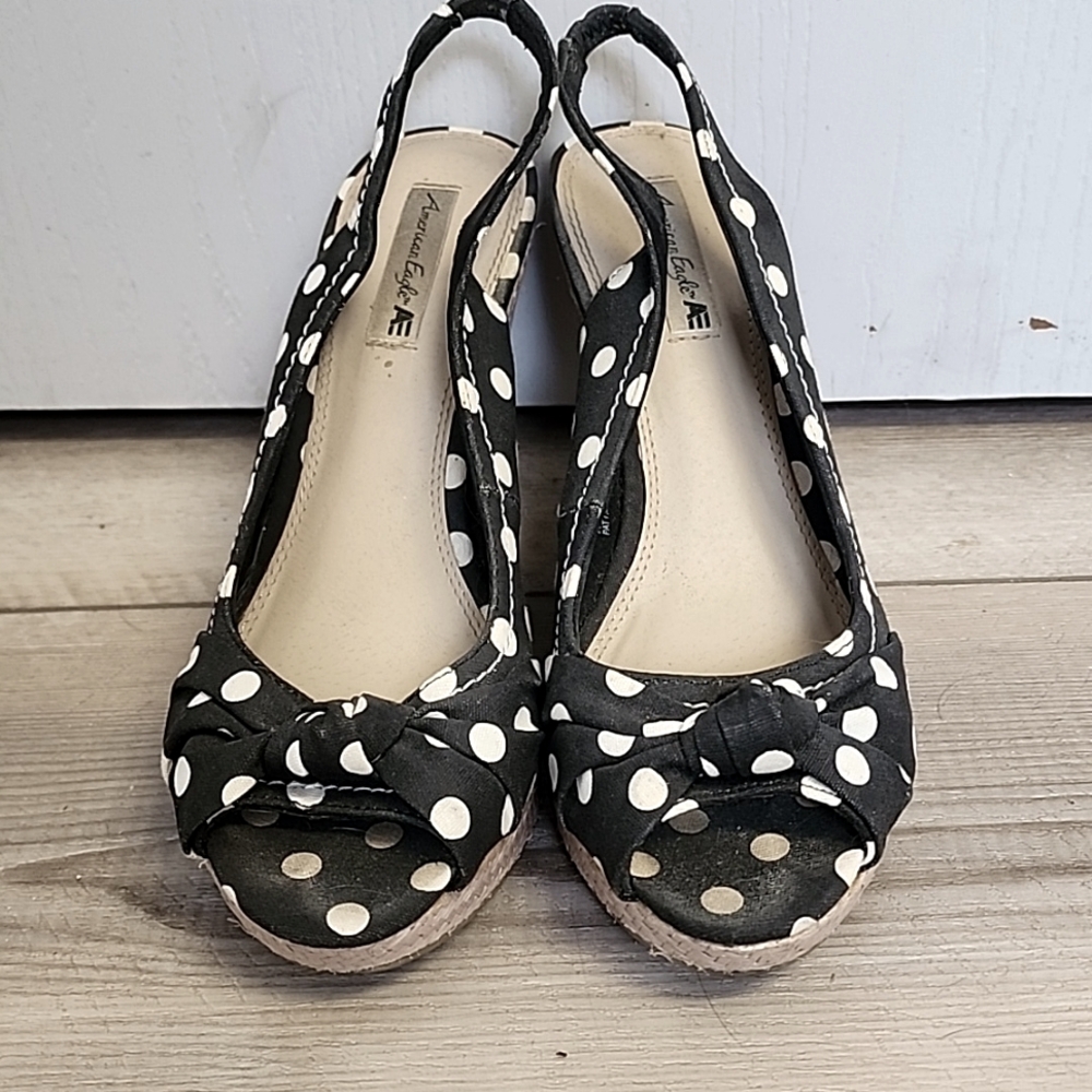 Polka dot wedges